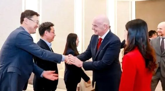 硬刚国际足联，中国这次到底在争什么？