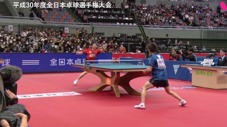 既然日本足球进步大，那从上到下全部用日本教练，学习日本队踢法，不要一会这个一会那个，就统一。不行吗
