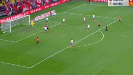 半场：蓉城1-0泰山，茹萨头球破门，克雷桑伤退