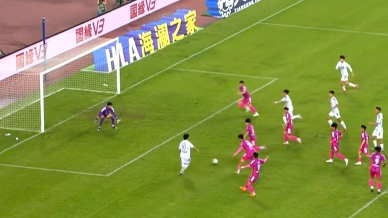 江苏联：镇江0-2常州，李霄鹏、张康杰破门，张件失良机