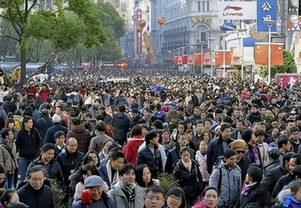 诡异房间里的20个少年