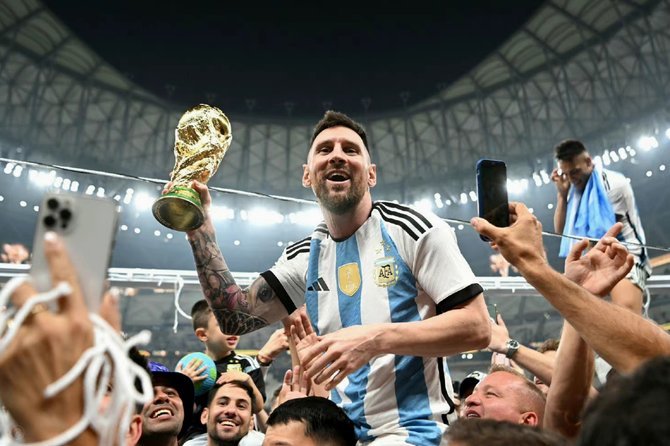 C罗点赞，外媒怒指FIFA偏袒阿根廷
