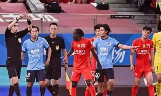 中超-斯坦丘破门李新翔救主 魏震失点海港1-1十人英博
